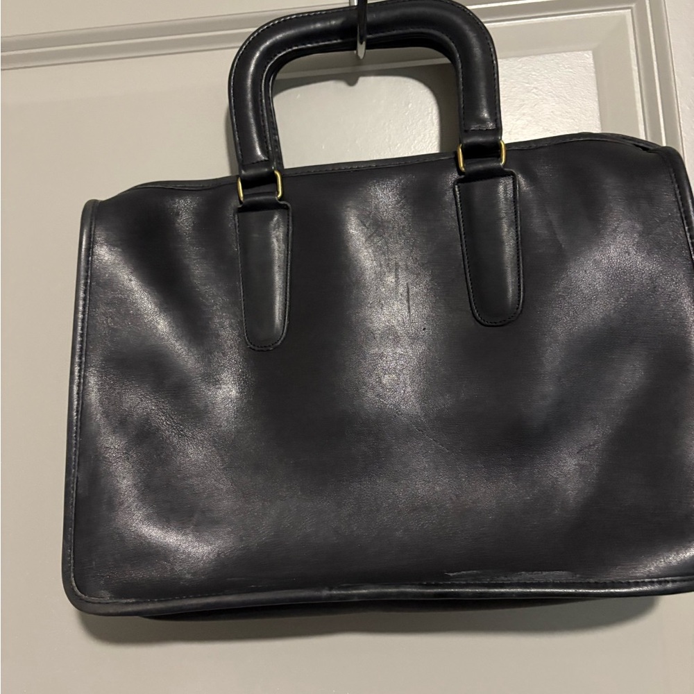 EUC Classic Black Leather Authentic Coach vintage top handle tote